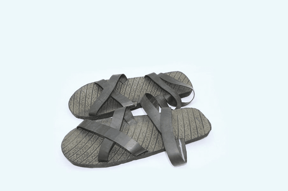 sandalias de caucho reciclado
